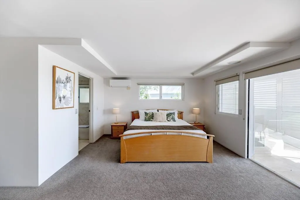 Apartment Stunning Sea Vue - Blue Views Over Laguna Bay Noosa Heads Australia