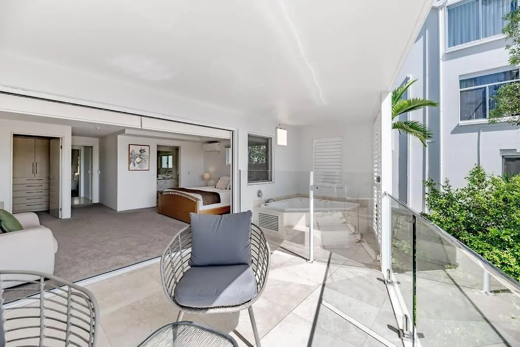 Apartment Stunning Sea Vue - Blue Views Over Laguna Bay Noosa Heads